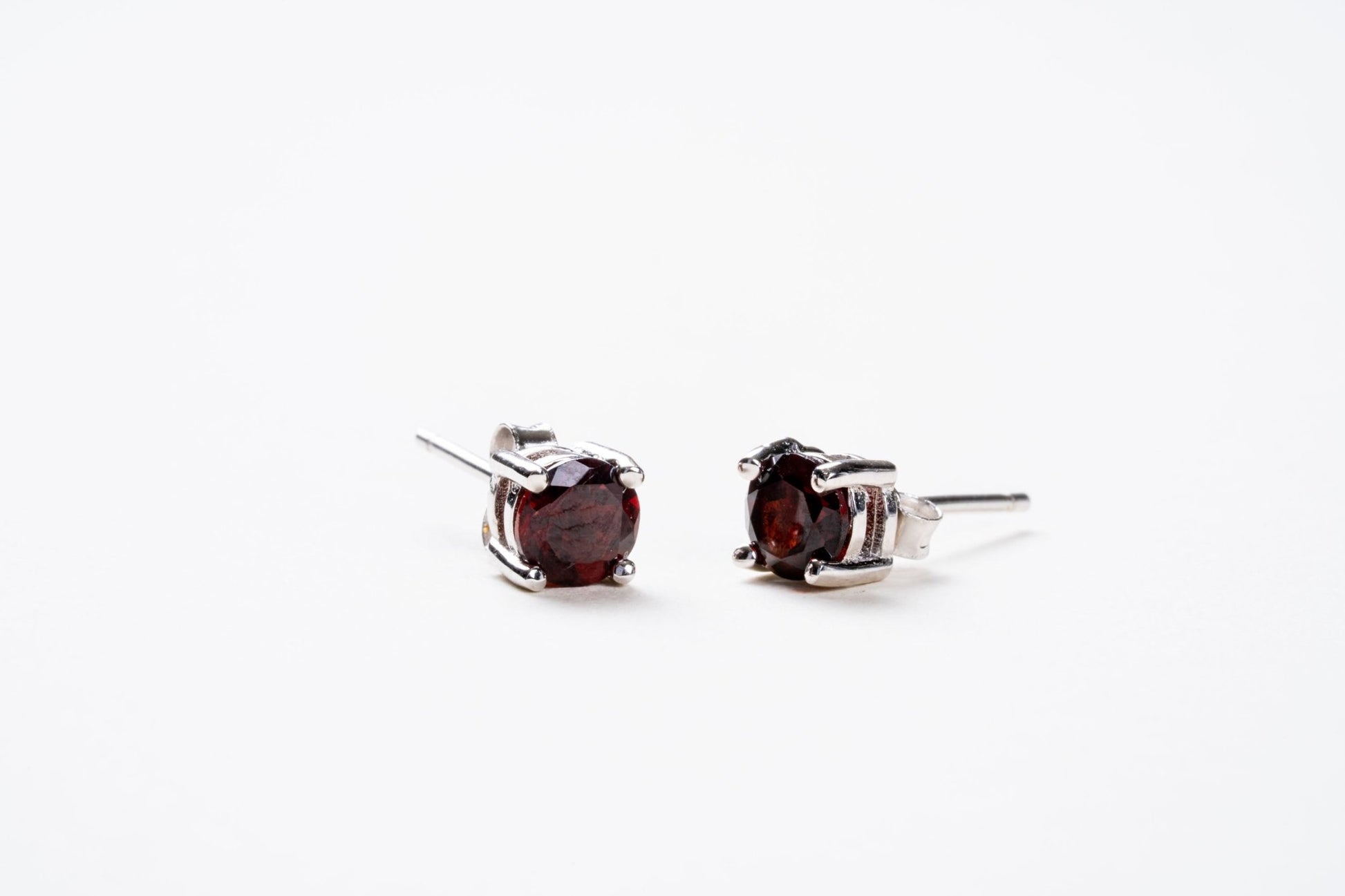 Garnet Small Stud Earrings - Eat.Read.Love.