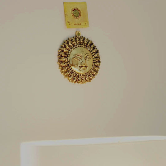 Surya Medallion Energize by Sal